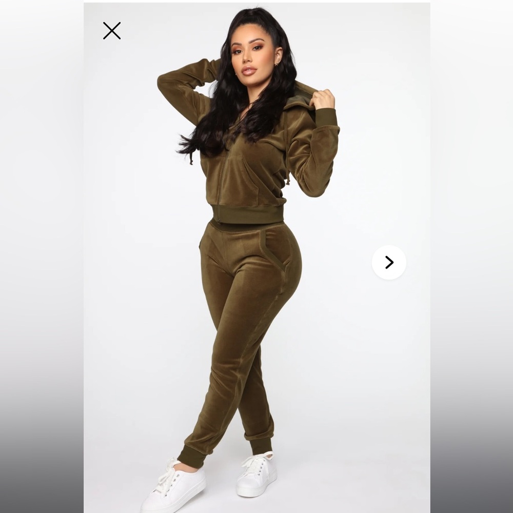 Fashion Nova Forest Green Velour Tracksuit